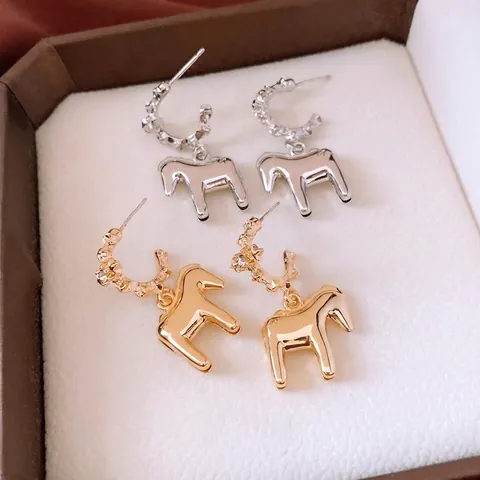 Pony Hangoorbellen Legering Metalen Paardenvorm Minimalistisch C Ring Sieraden Met 925 Sterling Zilveren Oorsteker