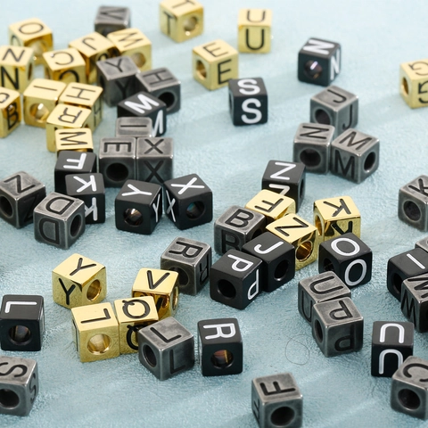 Quadratische Alphabet Perlen Edelstahl Buchstaben Charms Für DIY Schmuckherstellung Armband Halskette Bastelzubehör
