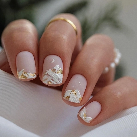 Press On Nails Short Square Round Matte Nude Pink White Relief Mountain Gold Foil Moon Pattern Elegant Artificial Fake Nails