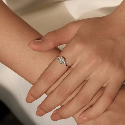 Moissanite Ring D Color VVS1 Oval Cut 925 Sterling Silver Luxury Elegant Fashion Jewelry For Women With Certificate