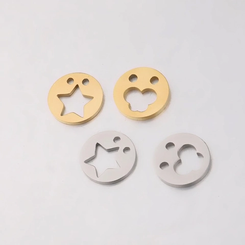 Colgantes De Acero Inoxidable Redondo Hueco Estrella Mariposa Cara Sonriente Espejo Pulido Doble Agujero DIY Joyería