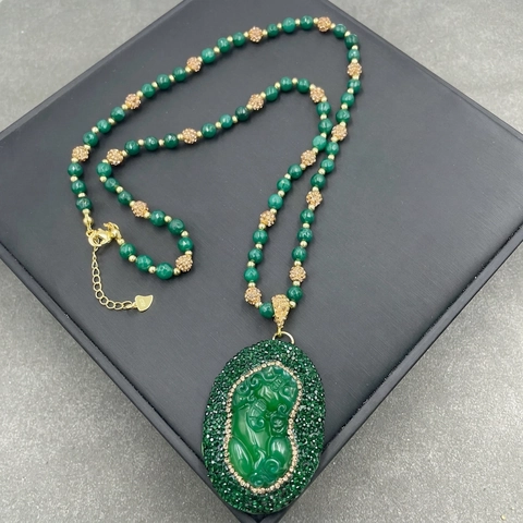 Collier Pendentif Pi Xiu en Jade Aventurine Style Français Vintage Cuivre Plaqué Or Strass Vert Bijoux Ethniques pour Femmes