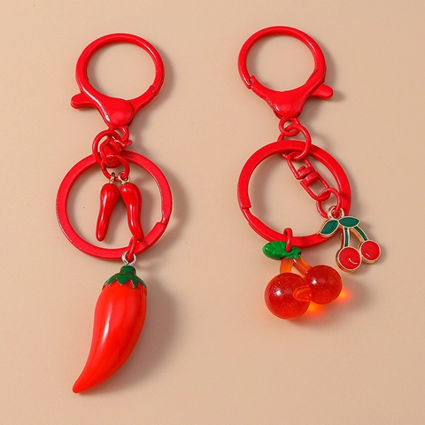 Simulation Essen Schlüsselanhänger Harz Chili Kirsche Obst Anhänger Rot Metall Schlüsselring Tasche Deko