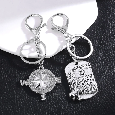 Vintage Metall Schlüsselanhänger Adler Motorrad Kompass Stern Strass Anhänger Auto Schlüsselring Zubehör Zinklegierung