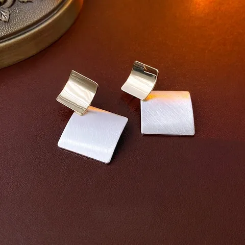 Orecchini A Lobo Quadrati Geometrici Con Perno In Argento Bicolore Oro Argento Spazzolato Lucido Minimalista Per Donna