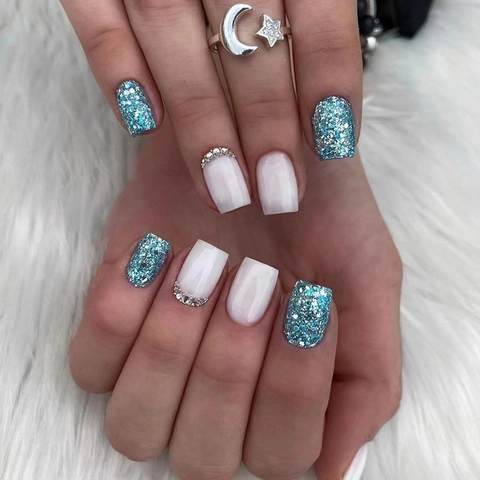 Square Aurora Weiß Funkelnd Blau Aufpressnägel Strass Glitzer Falsche Nägel Elegant Kunststoff Maniküre Zubehör