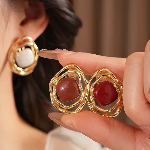 Vintage Alloy Earrings With Silver Earring Post Irregular Gold Geometric Frame Square Resin Inlay French Retro Style Jewelry For Women