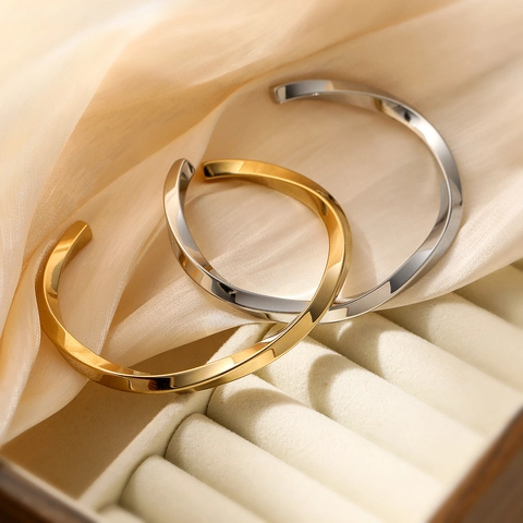 Minimalistischer Twist Offener Armreif Edelstahl 18K Vergoldet Geometrisches Armband Für Damen Modeschmuck