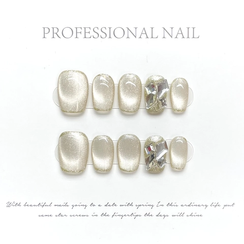Handmade Press On Nails Cat Eye Effect Glass Bead Texture Rhinestone Accents Champagne Silver Glossy Reusable Artificial Manicure For Women