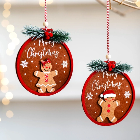 Christmas Gingerbread Man Felt Pendants Round Ornaments With Pine Needles Berries For Christmas Tree Home Party Decor