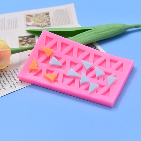 Silikon Dreieck Form Mehrfach Vertiefung Geometrisch Schokolade Süßigkeiten Backwerkzeug Für DIY Handwerk Harz Aromatherapie Wachs
