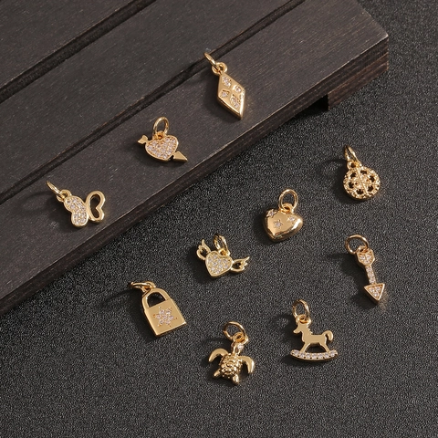 Pendentifs Charms En Cuivre Et Zircon Plaqué Or Accessoires De Bijoux DIY Pour Colliers Boucles D'Oreilles Tortue Cœur Papillon
