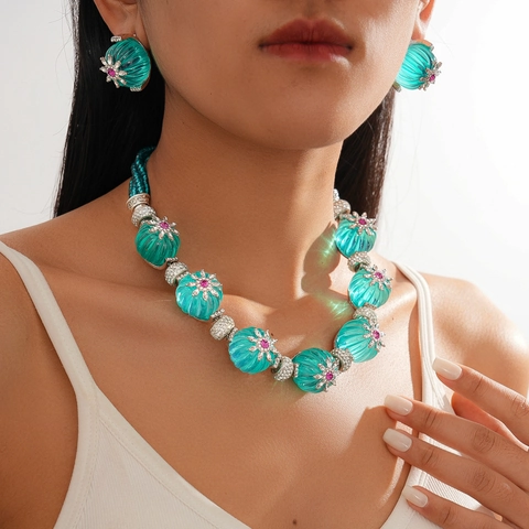 Collar De Flores Vintage Y Pendientes De Aleación Con Diamantes De Imitación Poste De Plata Mujer Cuentas Resina Verde