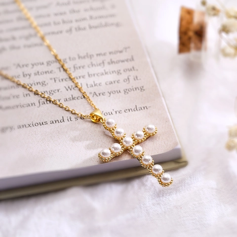 Collana Con Ciondolo A Croce In Rame Placcato Oro Con Künstliche Perle Bianche Gioielli Eleganti Retro Per Donne Fatti A Mano