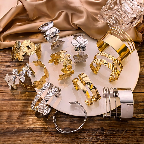 Bracciale Rigido Vintage Farfalla Fiore Lega Aperto Regolabile Metallico Gioielli Retrò Per Donne