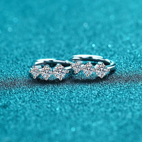Boucles d'Oreilles Anneaux en Argent Sterling 925 Moissanite pour Femme Élégant Design Géométrique à Trois Pierres Bijoux