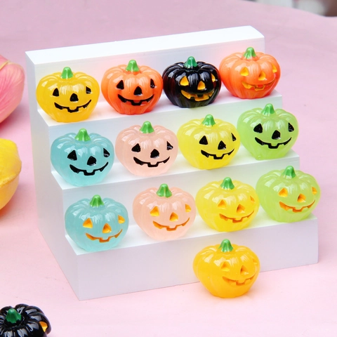 Mini Pumpkin Charms Resin Luminous Halloween Decoration DIY Jewelry Making Accessories 3D Glow In The Dark Jack O Lantern Festive Party Embellishments