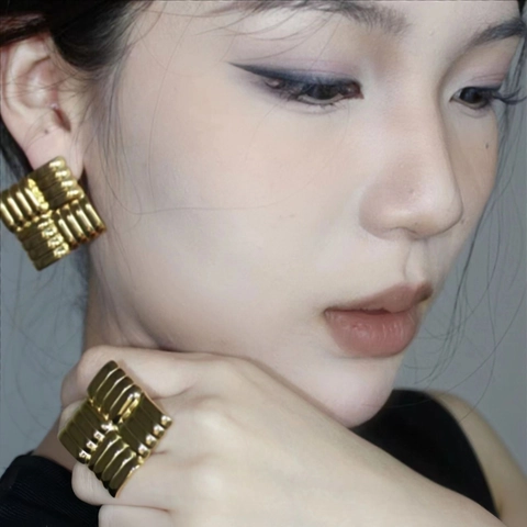 Geometrische Quadratische Edelstahl Ohrringe Und Ring Gewebte Textur Klobig Gold Silber Zweifarbiger Retro Modeschmuck Damen