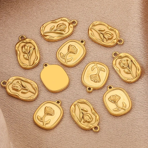 Ciondoli Rilievo Rosa In Acciaio Inossidabile Placcato Oro 18K Charms Ovali Rotondi Per Creazione Di Gioielli Collana DIY