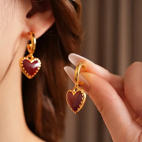 Vintage C-Shaped Hoop Earrings With Red Enamel Heart Pendant Alloy Jewelry For Women With Silver Earring Post