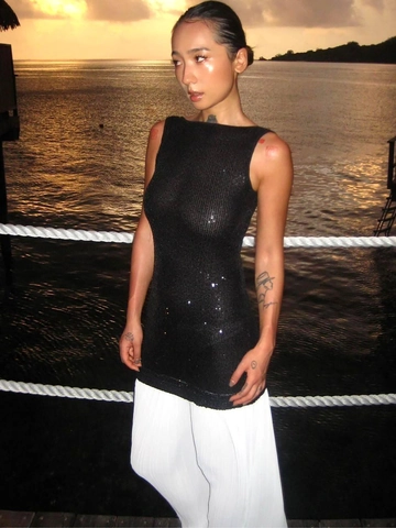 Women Sexy Backless Sleeveless Maxi Dress Sequin Patchwork Elegant White Pleated Skirt Round Neck Street Style Fashion