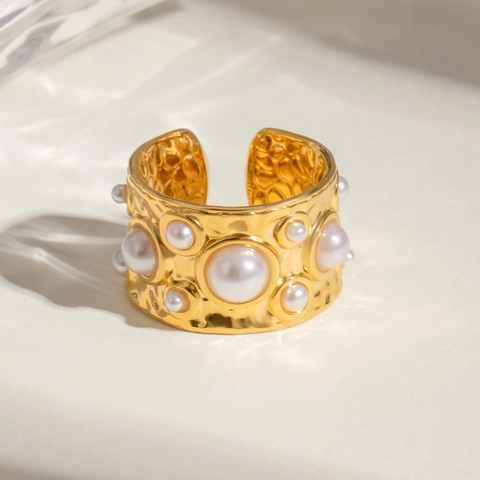 Gehämmert Edelstahl Ring Mit Weißer Muschelperle Retro Breites Offen Verstellbares Band Schmuck Für Damen