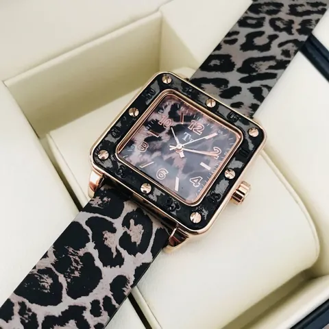 Orologio al Quarzo Quadrato con Stampa Leopardata da Donna Cassa in Acciaio Inossidabile Cinturino in Silicone Analogico Casual