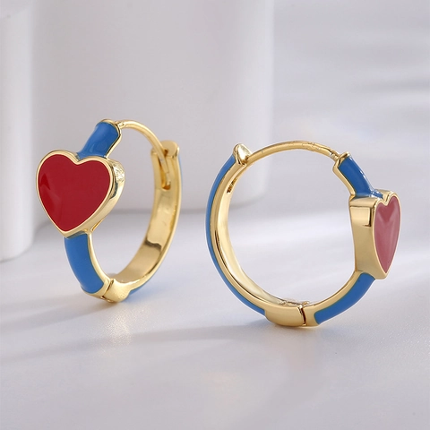 Créoles En Forme De Coeur En Cuivre Plaqué Or 18K Avec Émail Rouge Bleu Contraste Mode Douce Pour Femmes