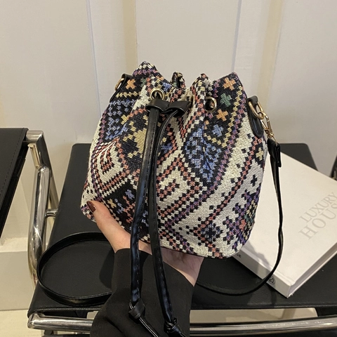 Vintage Damen Eimertasche Gewebter Jacquard Stoff PU Leder Kordelzug Umhängetasche Ethnisch Geometrisch Florales Muster