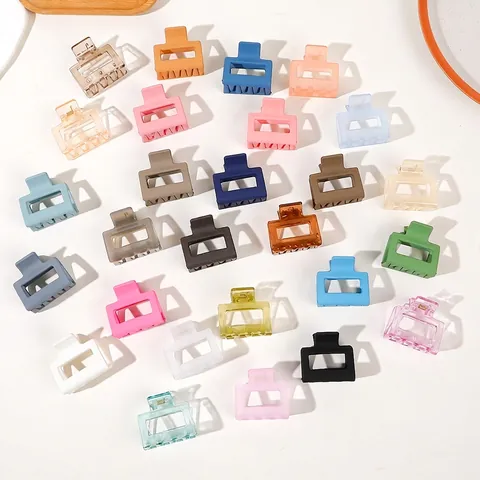 Matte Square Hair Claw Clips Elegant Plastic Resin Hollow Geometric Non Slip Styling Hair Accessories For Women Girls