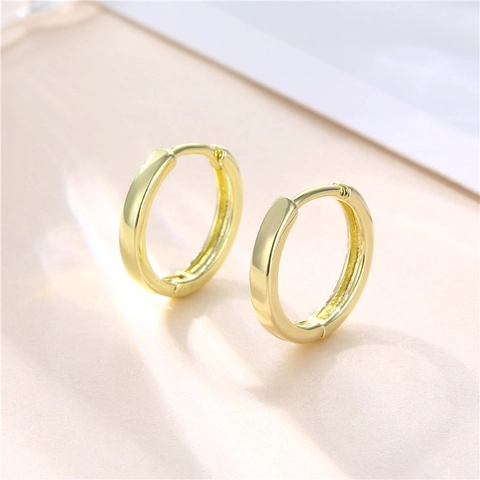 Orecchini Cerchio Huggie Rame Placcato Oro 18K Liscio Minimalista Gioielli Geometrici Donna Con Perno Argento