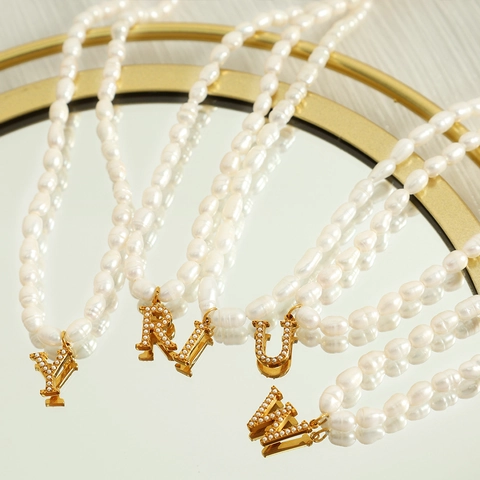 Women Stainless Steel 26 Letter Initial Pendant Necklace Gold Plated Artificial Pearl Choker Jewelry Fashion Alphabet Gift