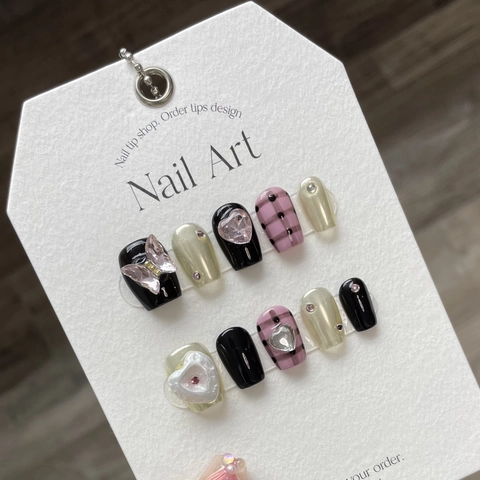 Handgemachte Press On Nails Schwarz Rosa Kariert Mit Schmetterling Herz Charme 3D Strass Süße Coole Stil Falsche Nägel Damen