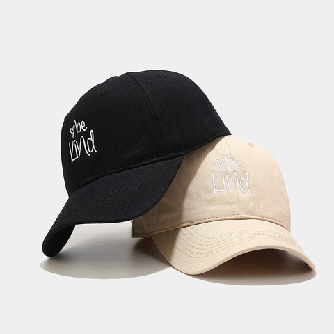 Gorra De Béisbol De Algodón Bordado Be Kind Corazón Simple Ajustable Visera Curva Sombrero Protección Solar Unisex