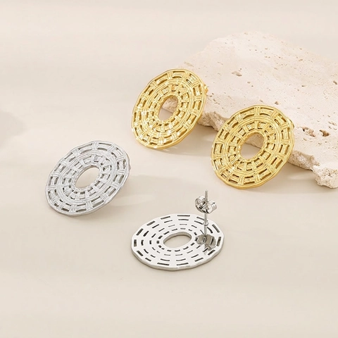 Orecchini Ovali Con Intaglio A Trama Intrecciata In Acciaio Inossidabile Placcato Oro 18K Stile Maglia Geometrica Per Donne