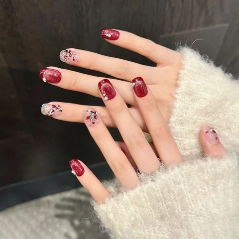Rode Kattenoog Kunstnagels Met Witte Kunstparel En Pruimenbloesempatroon Handgeschilderde ABS Hars Vrouwen Vintage Stijl Elegant
