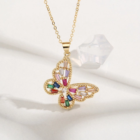 Collana Con Ciondolo A Farfalla Placcata Oro 18K Ottone Zircone Colorato Cavo Elegante Gioielli Retro Per Donne