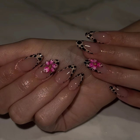 Press On Nails French Leopard Print Tips Almond Shape 3D Flower Decorative Plastic False Nails For Women