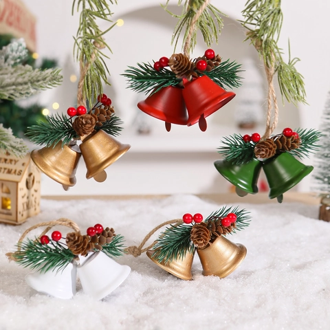 Ornamenti Appesi Campane Di Natale In Metallo Con Pigne Naturali Aghi Di Pino Artificiali Bacche Rosse Corda Di Juta Rustica Decorazione