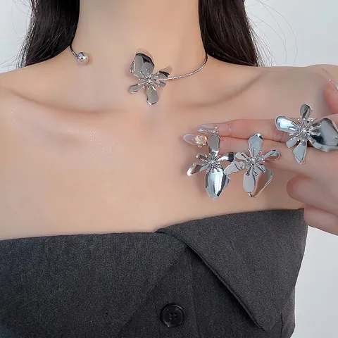 Large Flower Choker Bracelet Ring And Earrings 925 Sterling Silver Earring Post Gold Tone Fashion Jewelry