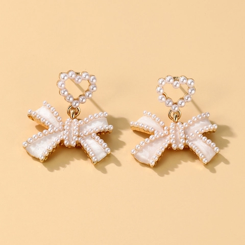Orecchini A Fiocco Con Künstliche Perle Lega Cuore Perno Elegante Stile Dolce Gioielli Di Moda Per Donne