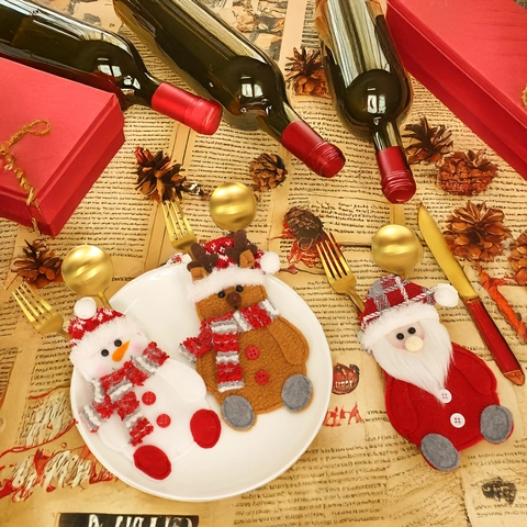 Christmas Cutlery Holder Non-Woven Fabric Santa Snowman Reindeer Tableware Bag Holiday Dinner Decor Plaid Felt