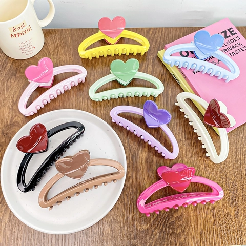 Oversized Hair Claw Clip Sweet Heart Shape Candy Color Glossy Plastic Shark Clip Elegant Hair Accessory For Women