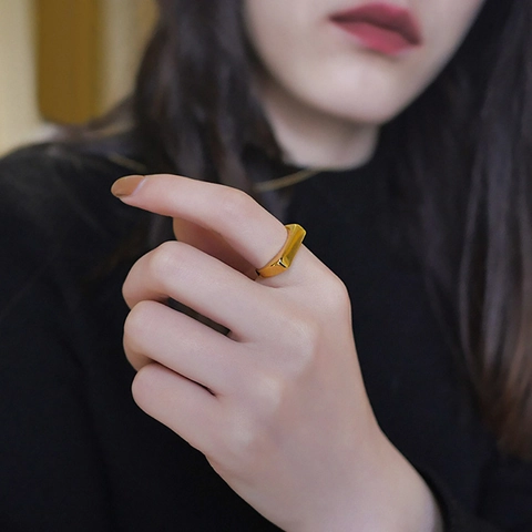 Anillo De Sello Cuadrado Geométrico Minimalista Acero Inoxidable Chapado En Oro Impermeable Hipoalergénico Joyería Mujer