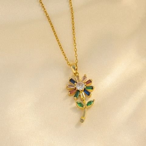 Luxueux Collier Pendentif Tournesol en Acier Titane Zirconia Multicolore Fleur Plaqué Or Chaîne de Clavicule Bijoux Femme Cadeau
