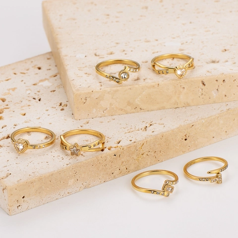 Anello Aperto Geometrico in Acciaio Inossidabile con Zirconia a Stella e Cuore per Donna Placcato Oro Anello Versatile Minimalista Gioielli alla Moda Regalo