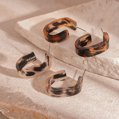 Pendientes De Botón En Forma De C Con Estampado De Leopardo Retro Con Poste De Plata Joyería Geométrica De Resina Vintage Para Mujer