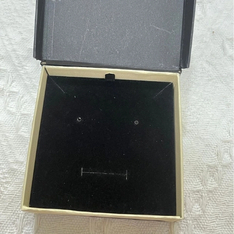 Sieradendoos Luxe Papieren Geschenkdoos Voor Kettingen Ringen Oorbellen Flip Top Ontwerp Sieraden Verpakking Display Case