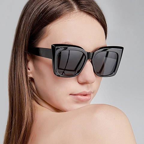 Eckige Cat-Eye Sonnenbrille Oversized PC Rahmen UV400 Schutz Mode Trend Brillen Für Damen