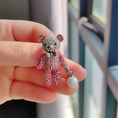 Cute Alloy Rhinestone Bear Brooch With Faux Artificial Pearl Pendant Elegant Animal Lapel Pin For Women Fashion Accessory